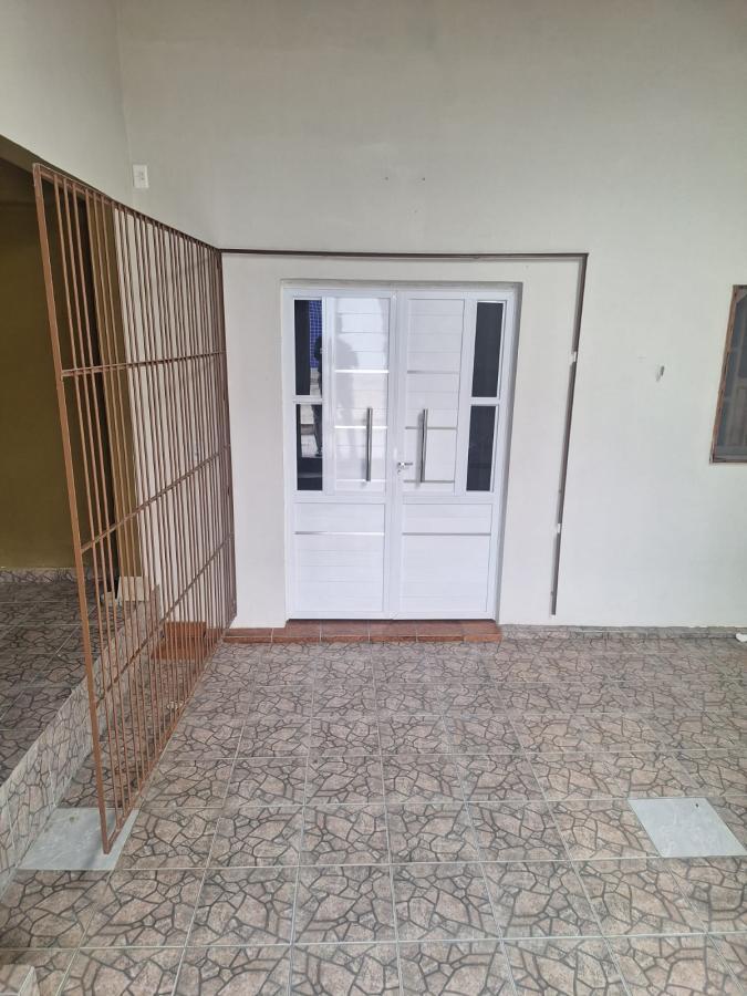 Casa para alugar com 2 quartos, 200m² - Foto 3