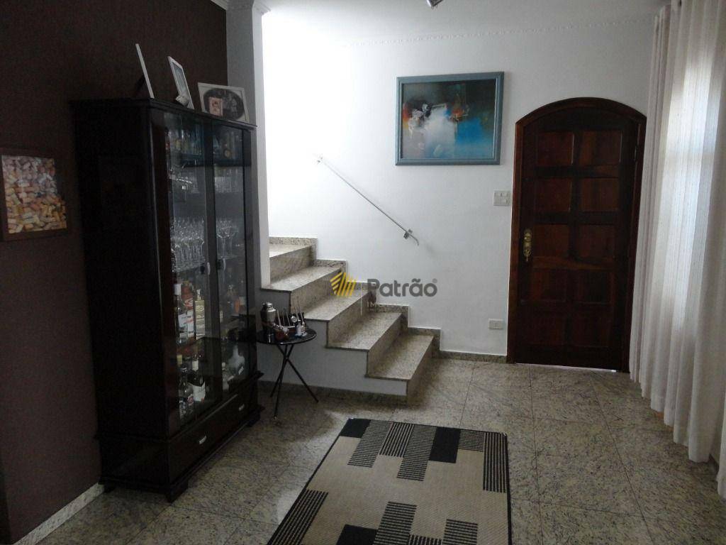 Sobrado à venda com 3 quartos, 200m² - Foto 10