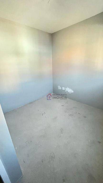 Sobrado à venda com 2 quartos, 80m² - Foto 5