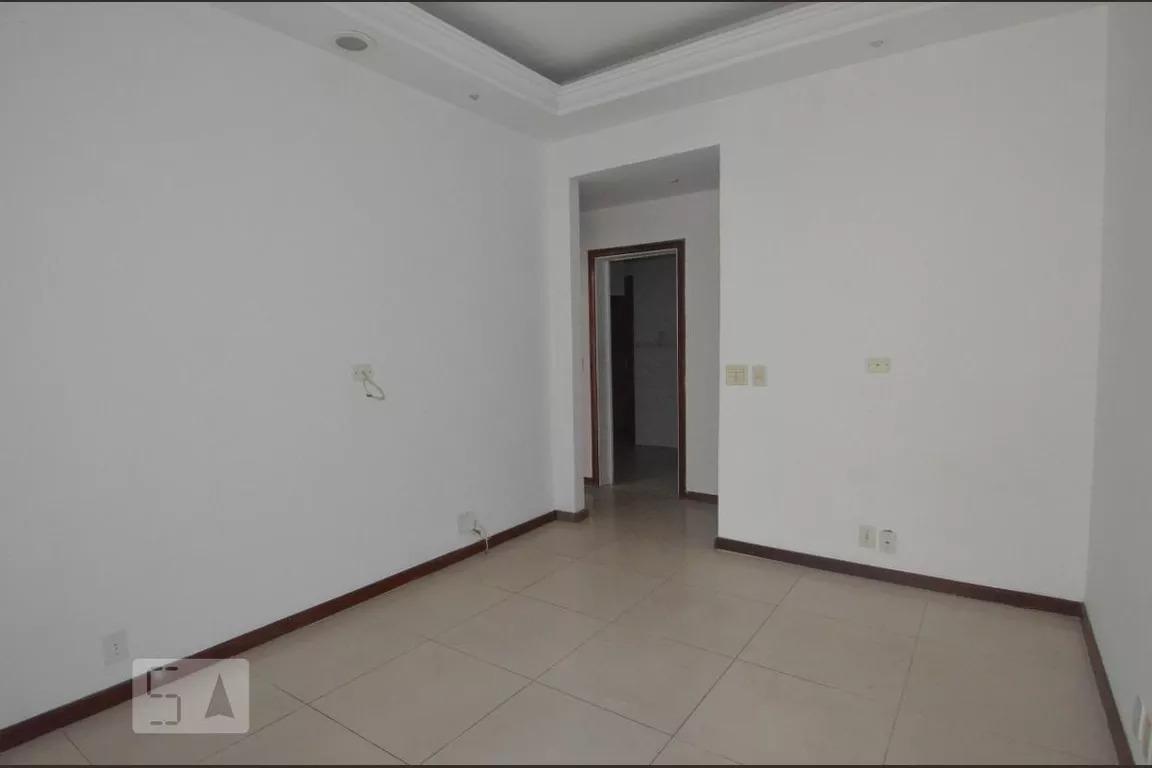 Apartamento à venda com 2 quartos, 65m² - Foto 4