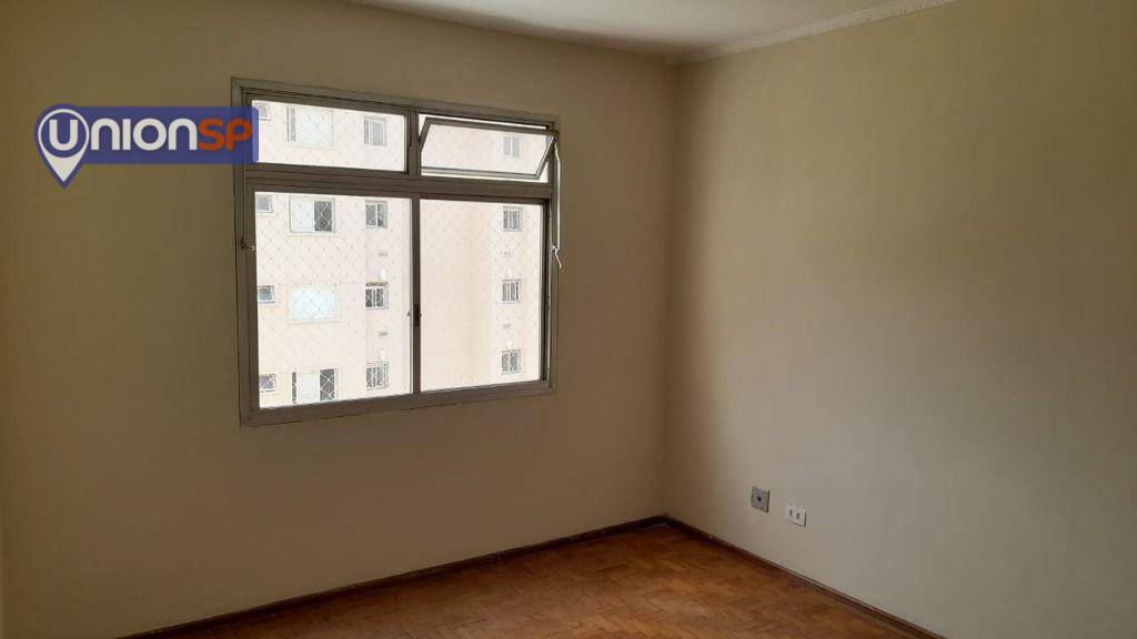 Apartamento à venda com 3 quartos, 76m² - Foto 2