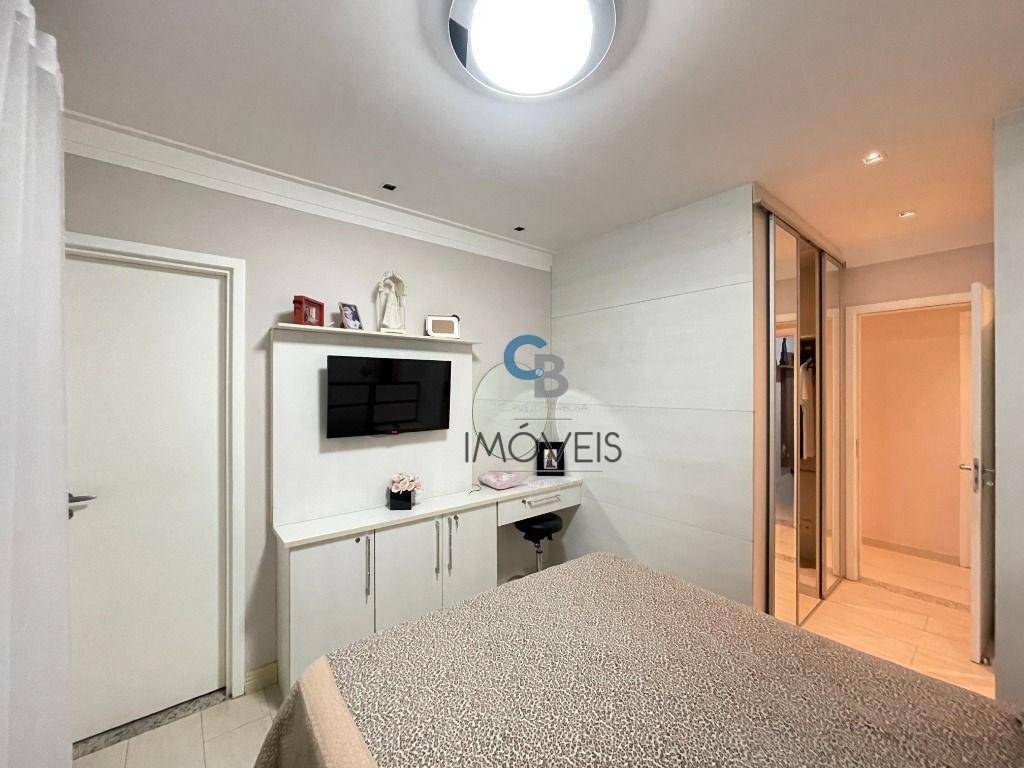 Apartamento à venda com 4 quartos, 160m² - Foto 18