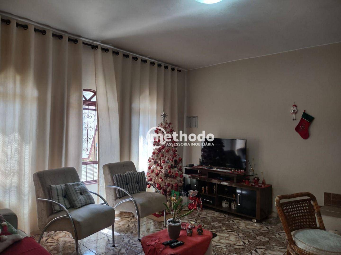 Casa à venda com 3 quartos, 190m² - Foto 1