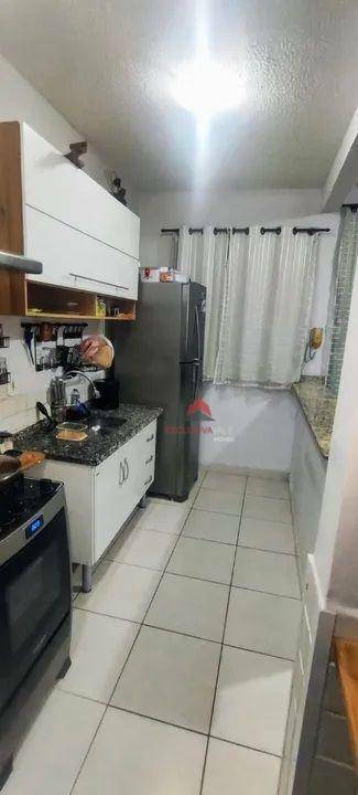 Casa à venda com 2 quartos, 75m² - Foto 1