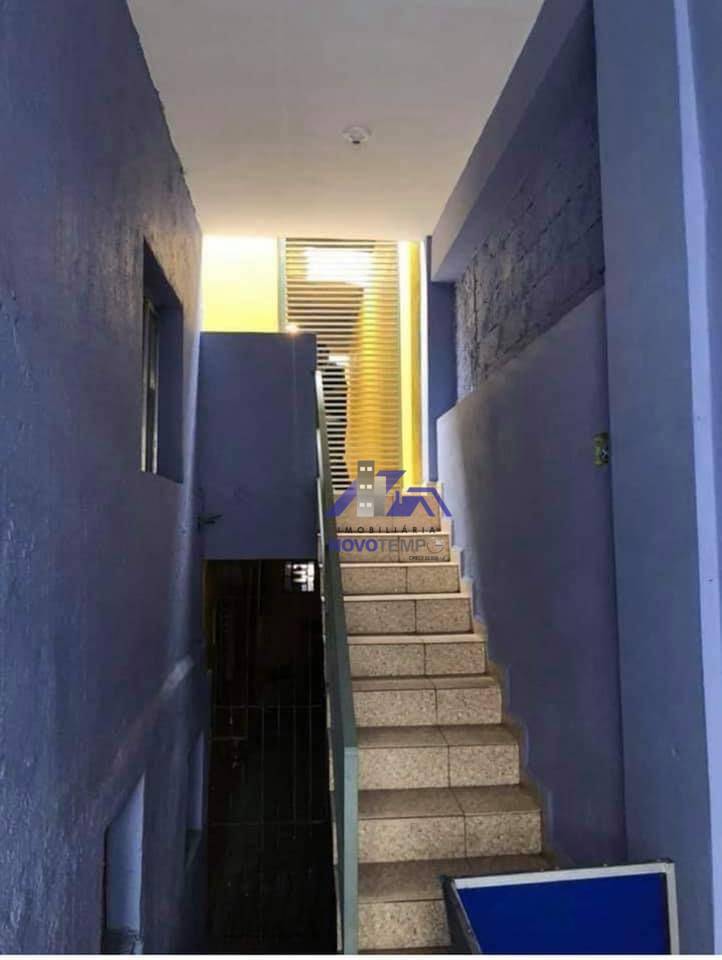 Casa à venda com 2 quartos, 250m² - Foto 3