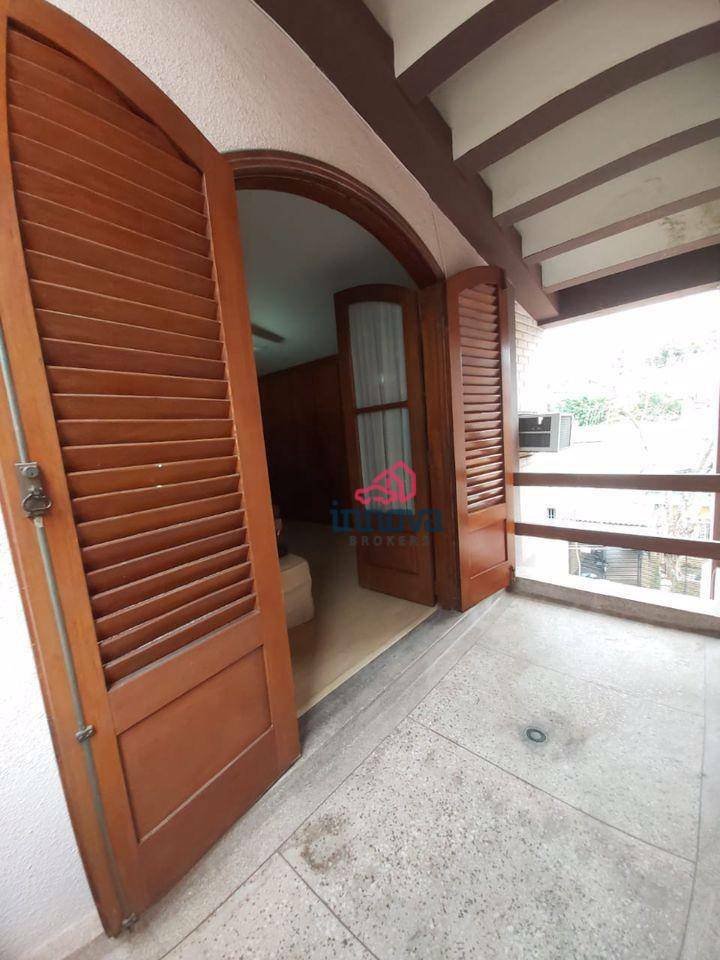 Sobrado à venda com 4 quartos, 240m² - Foto 47