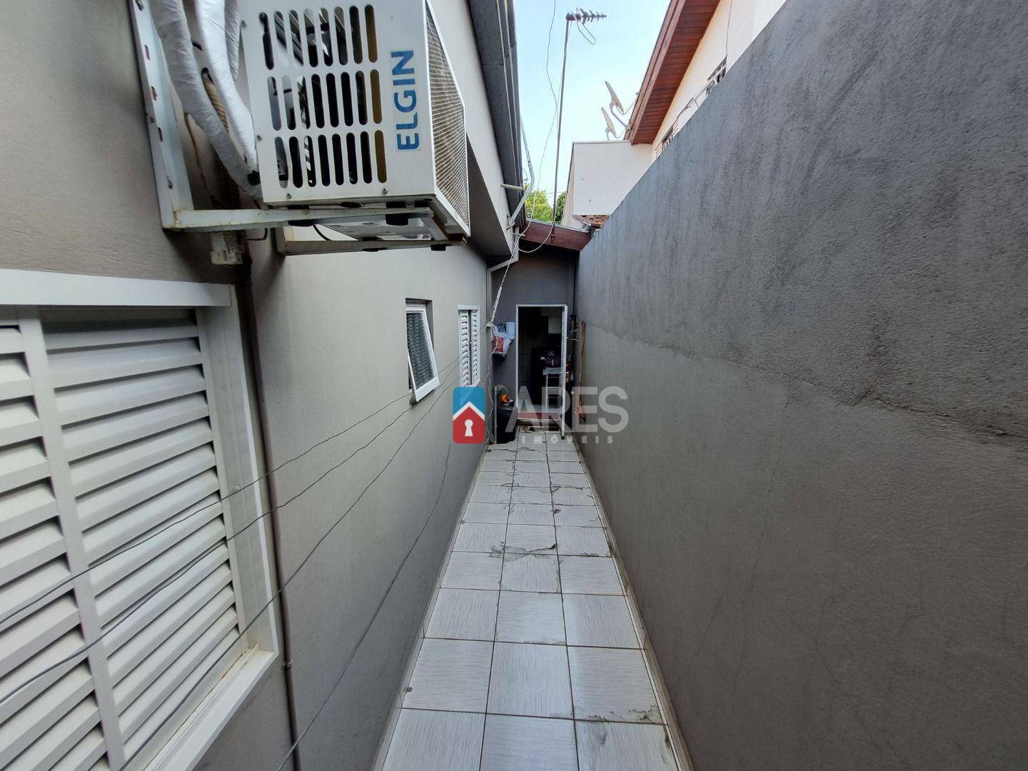 Casa à venda com 2 quartos, 138m² - Foto 14