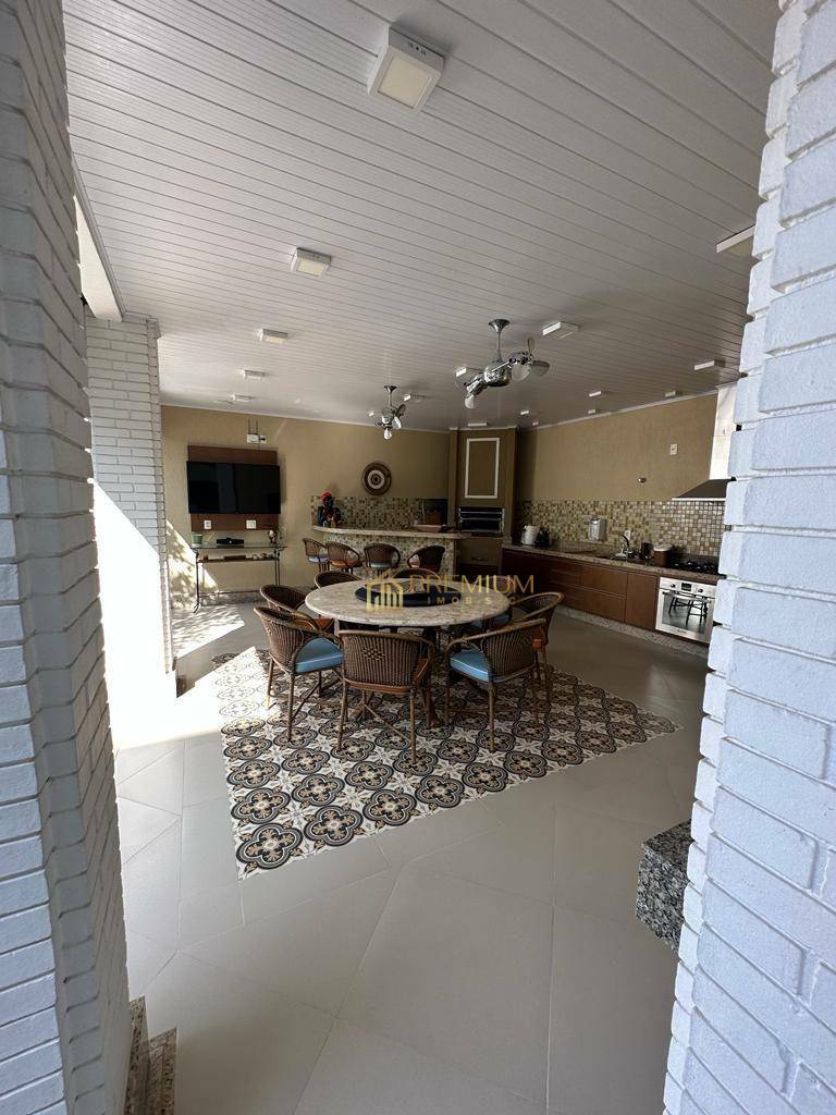 Sobrado à venda com 4 quartos, 365m² - Foto 13