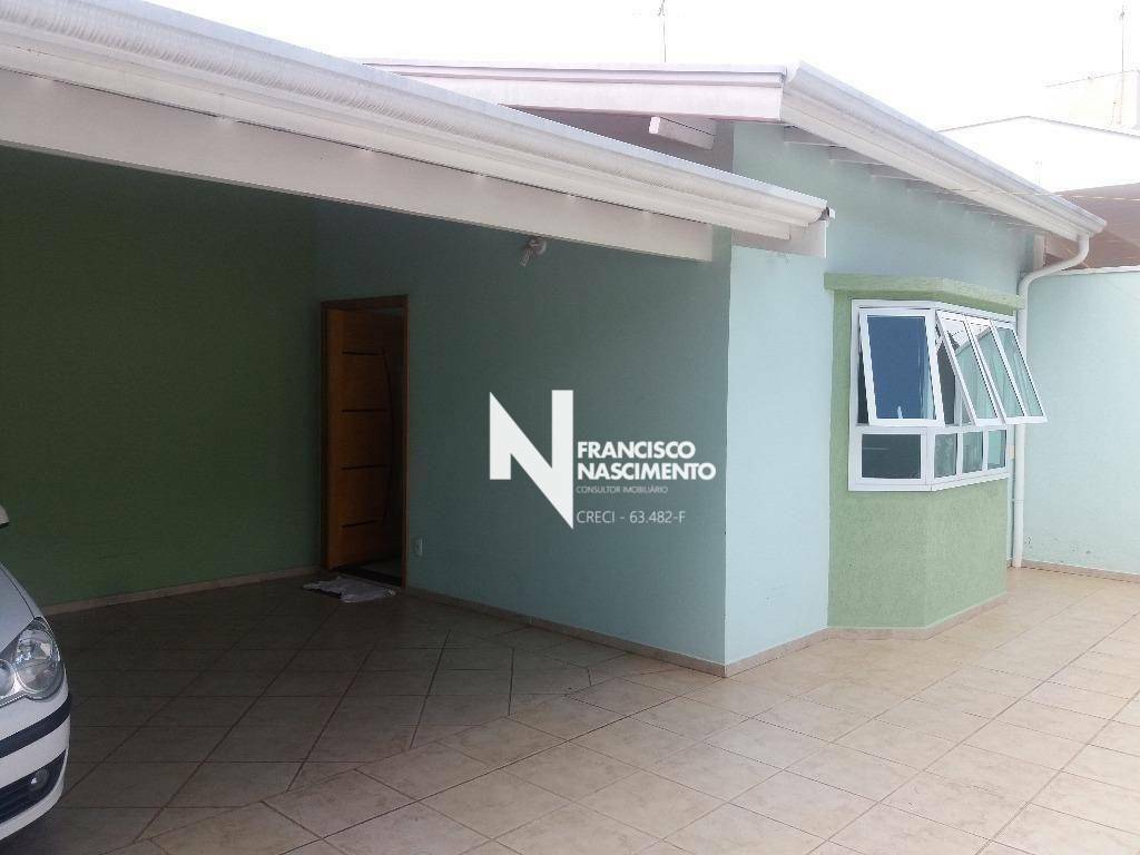 Casa à venda com 3 quartos, 140m² - Foto 2