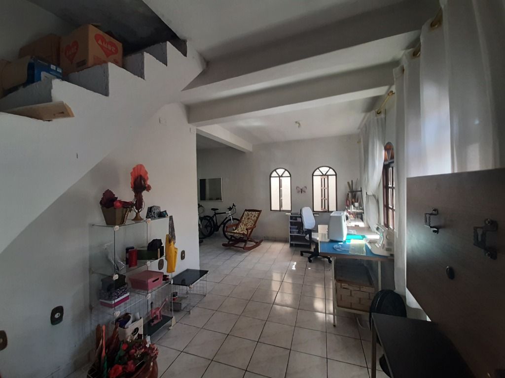 Casa, 3 quartos, 187 m² - Foto 3