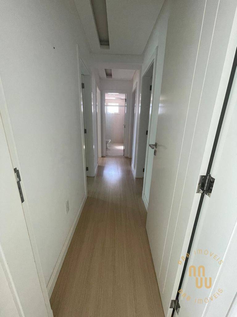 Apartamento à venda com 4 quartos, 137m² - Foto 10