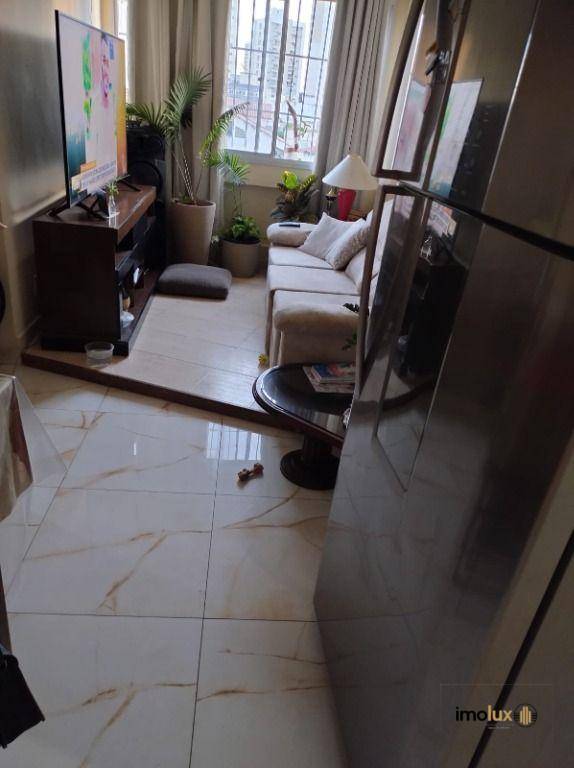 Apartamento à venda com 2 quartos, 58m² - Foto 1