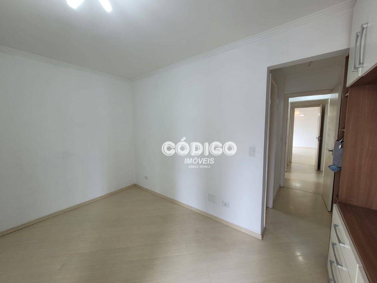 Apartamento à venda com 3 quartos, 97m² - Foto 19