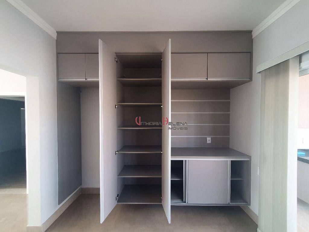 Casa de Condomínio para alugar com 3 quartos, 219m² - Foto 33