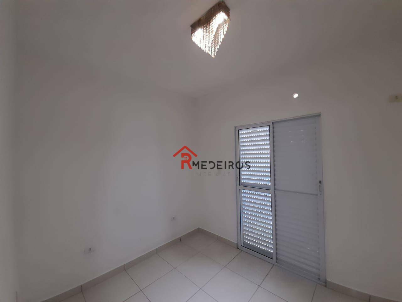 Casa à venda com 2 quartos, 55m² - Foto 15