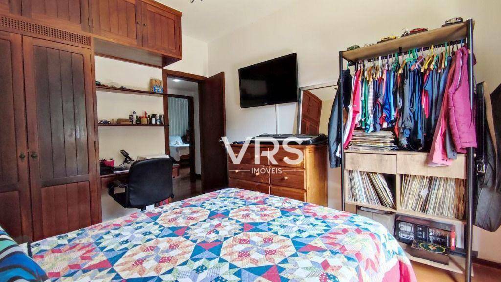 Cobertura à venda com 4 quartos, 240m² - Foto 29