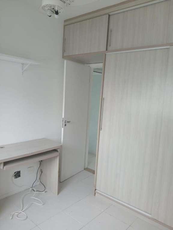 Apartamento à venda com 3 quartos, 85m² - Foto 4