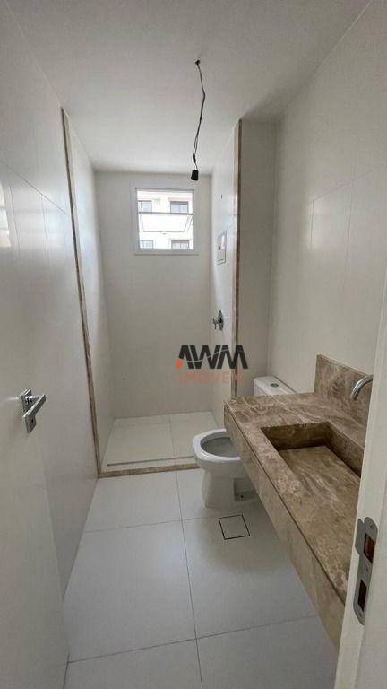 Apartamento à venda com 4 quartos, 264m² - Foto 8