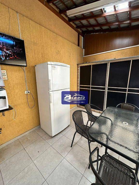 Sobrado à venda com 3 quartos, 220m² - Foto 13