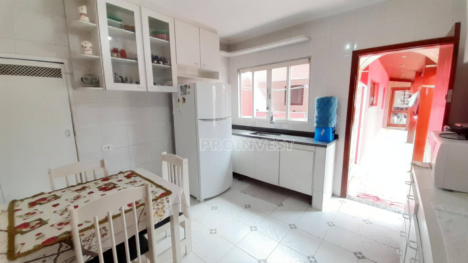 Casa à venda com 2 quartos, 238m² - Foto 8