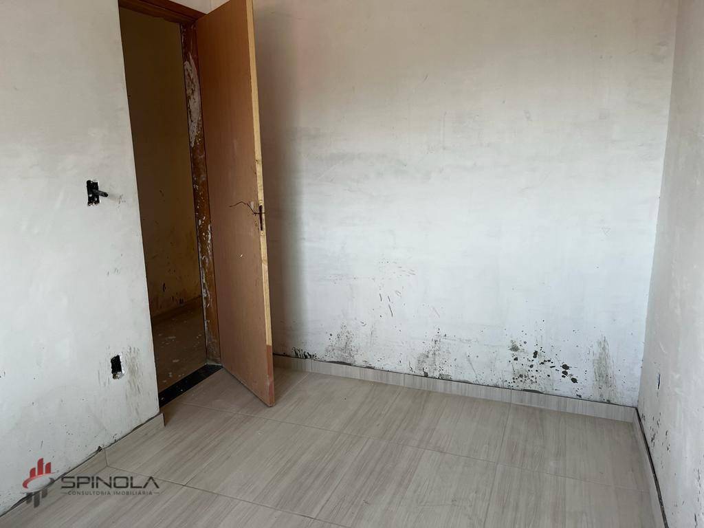 Casa à venda com 2 quartos, 52m² - Foto 23