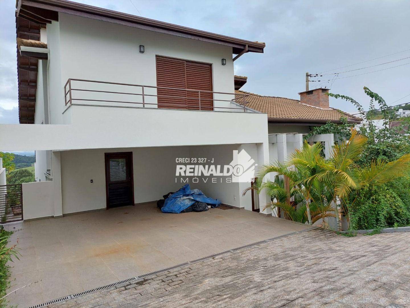 Casa de Condomínio à venda com 3 quartos, 260m² - Foto 2