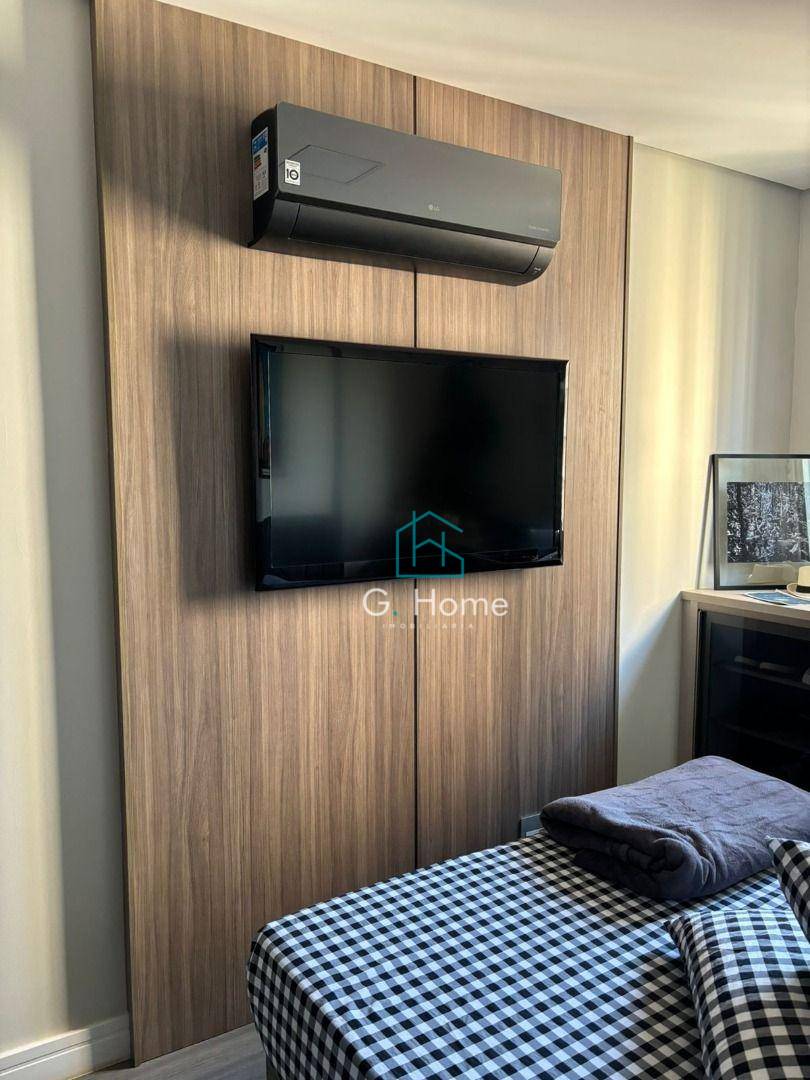 Apartamento para alugar com 2 quartos, 76m² - Foto 13