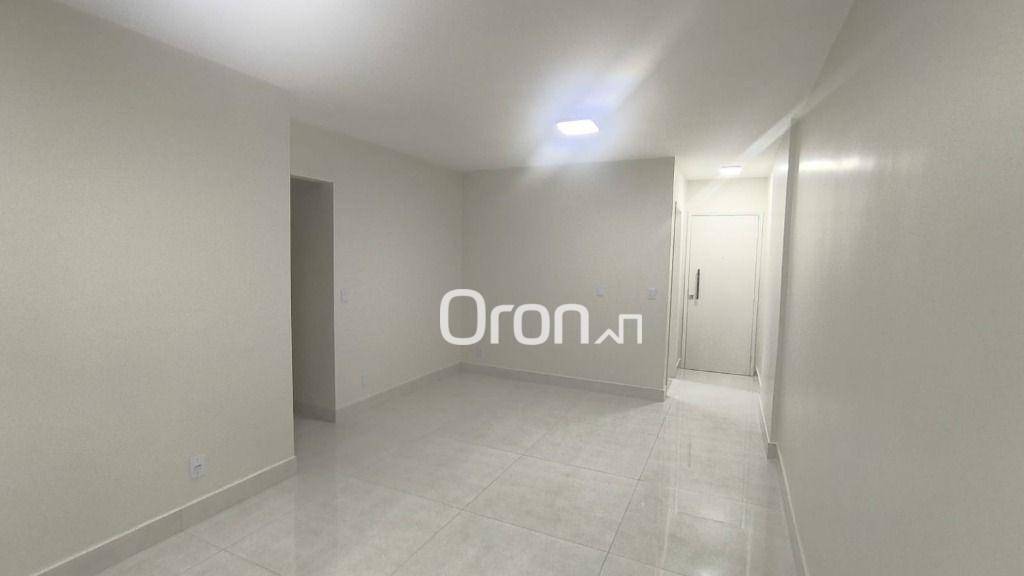 Apartamento à venda com 3 quartos, 79m² - Foto 2