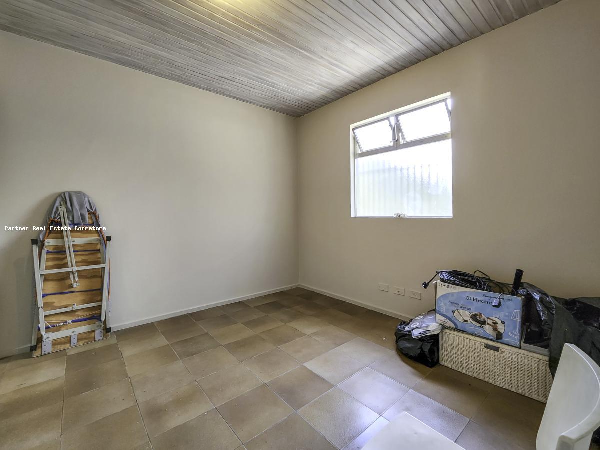 Casa à venda com 5 quartos, 1331m² - Foto 17