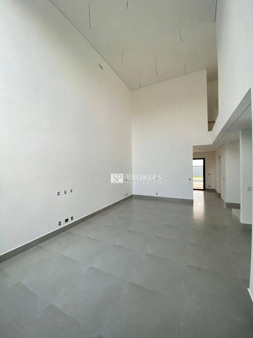 Casa de Condomínio à venda com 3 quartos, 215m² - Foto 4