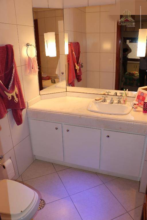 Apartamento à venda com 3 quartos, 259m² - Foto 12