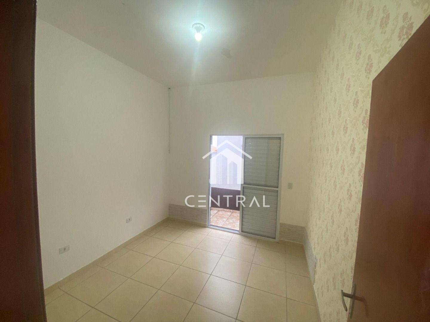 Casa de Condomínio para alugar com 3 quartos, 180m² - Foto 12
