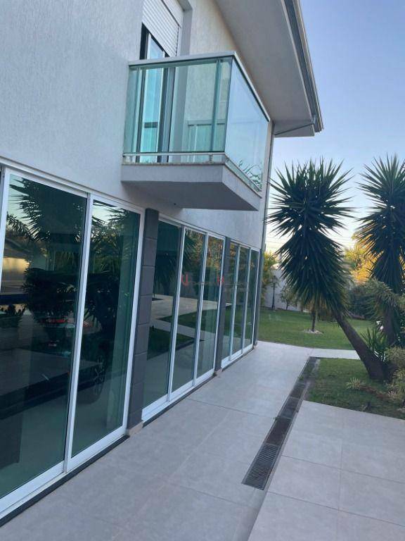 Casa de Condomínio à venda com 3 quartos, 361m² - Foto 3