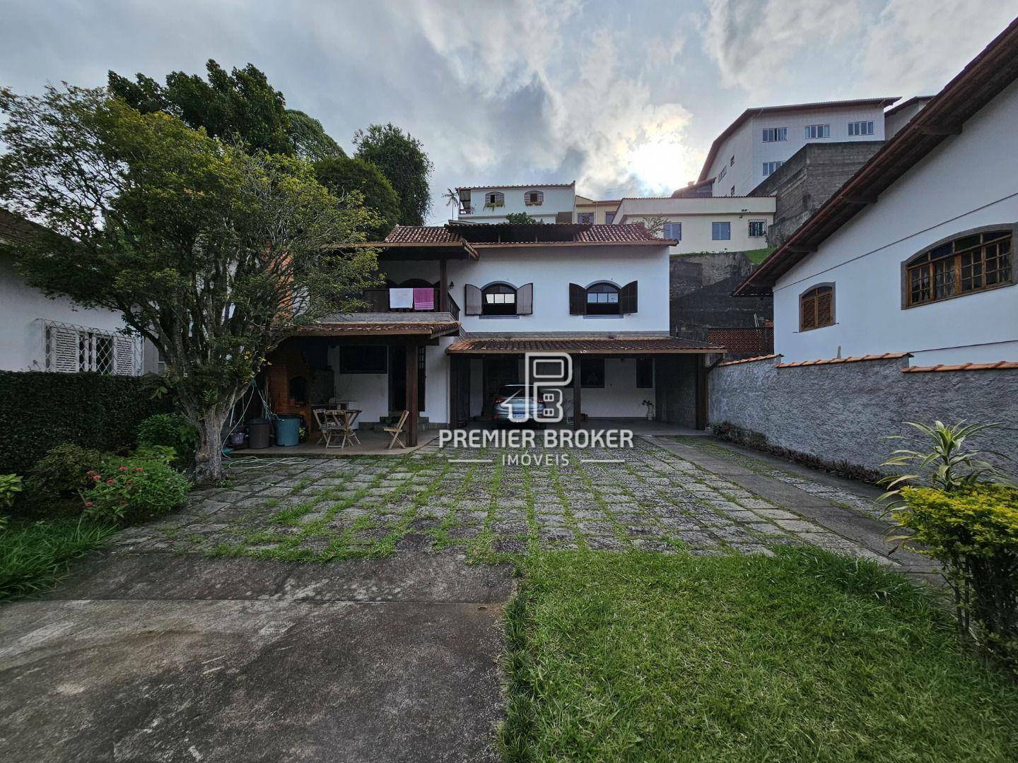 Casa à venda com 3 quartos, 238m² - Foto 2