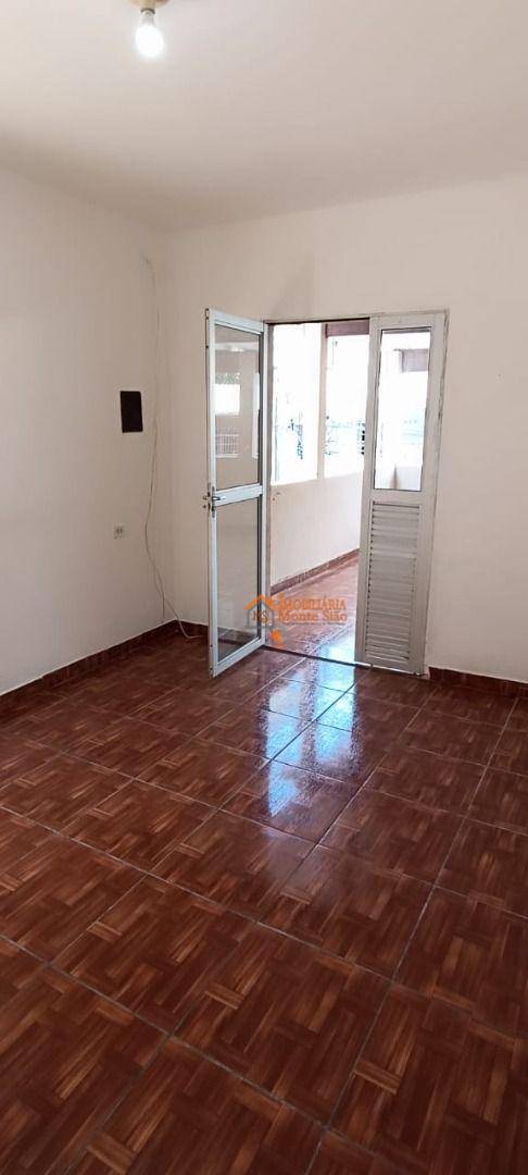 Casa à venda com 4 quartos, 200m² - Foto 14