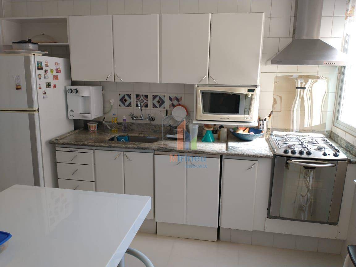 Apartamento à venda com 3 quartos, 269m² - Foto 13