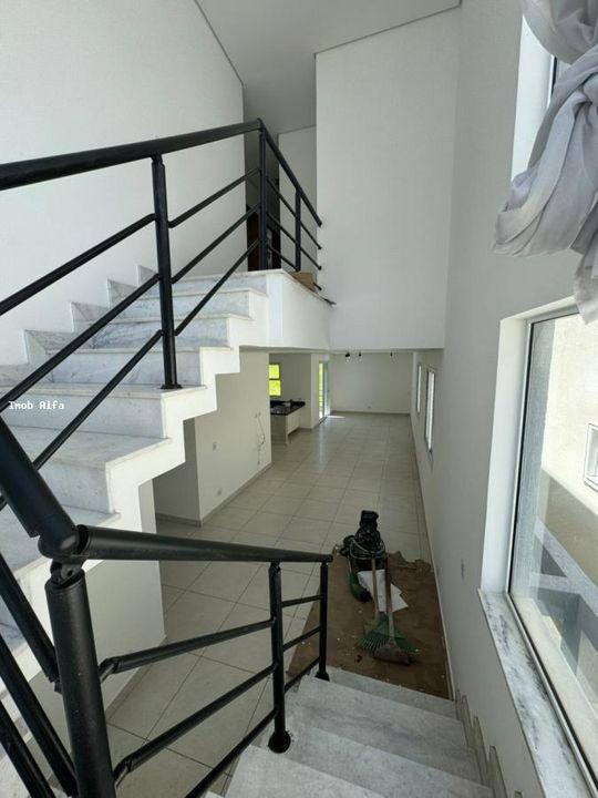 Casa de Condomínio à venda com 3 quartos, 300m² - Foto 2