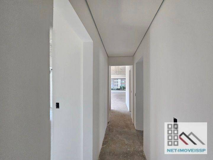 Apartamento à venda com 3 quartos, 227m² - Foto 35