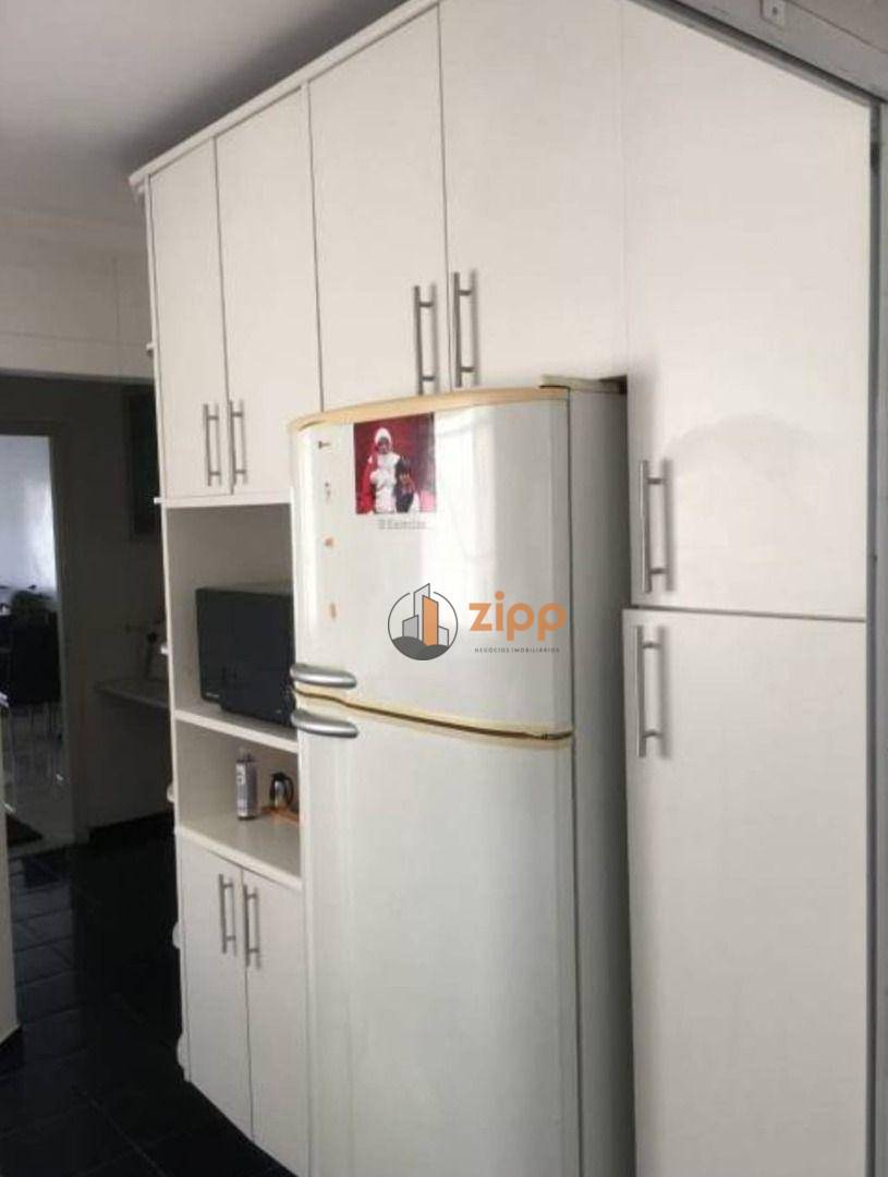 Apartamento à venda com 2 quartos, 67m² - Foto 4