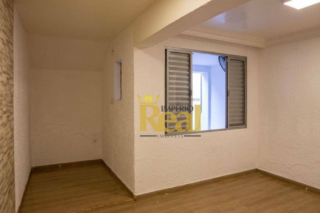 Sobrado à venda com 4 quartos, 250m² - Foto 2