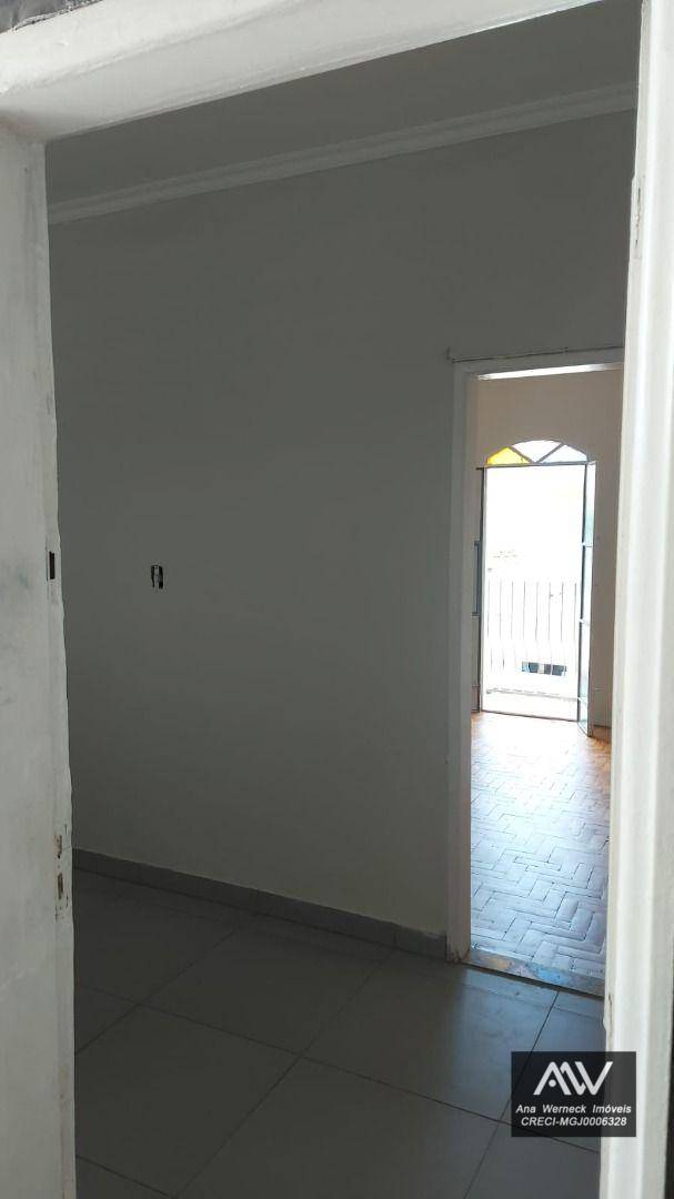 Apartamento à venda com 1 quarto, 40m² - Foto 6