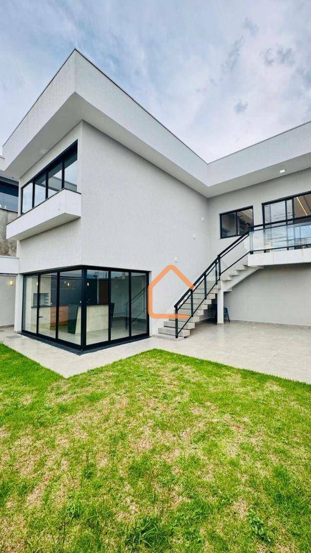 Casa à venda com 3 quartos, 163m² - Foto 4