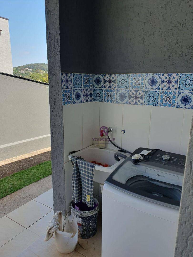 Casa de Condomínio à venda e aluguel com 3 quartos, 250m² - Foto 35