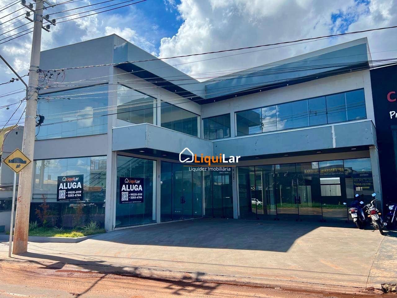 Loja-Salão, 304 m² - Foto 1