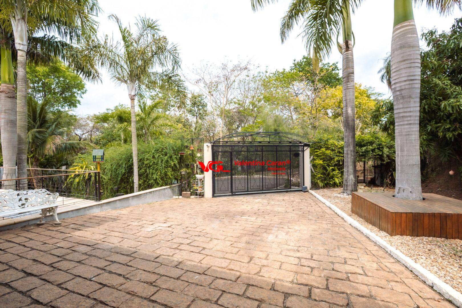 Chácara, 4 quartos, 1680 m² - Foto 2