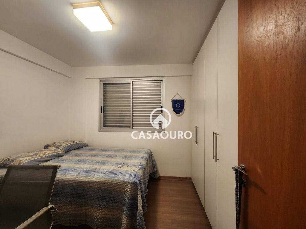 Apartamento à venda com 2 quartos, 69m² - Foto 4