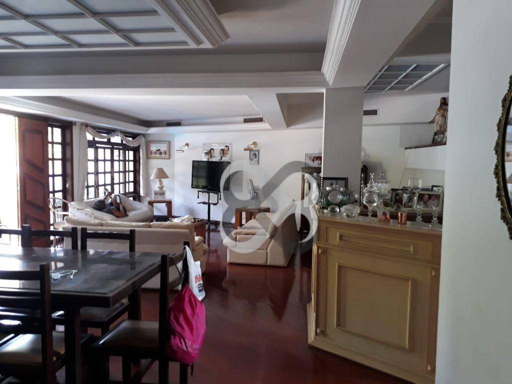 Casa à venda e aluguel com 5 quartos, 421m² - Foto 9