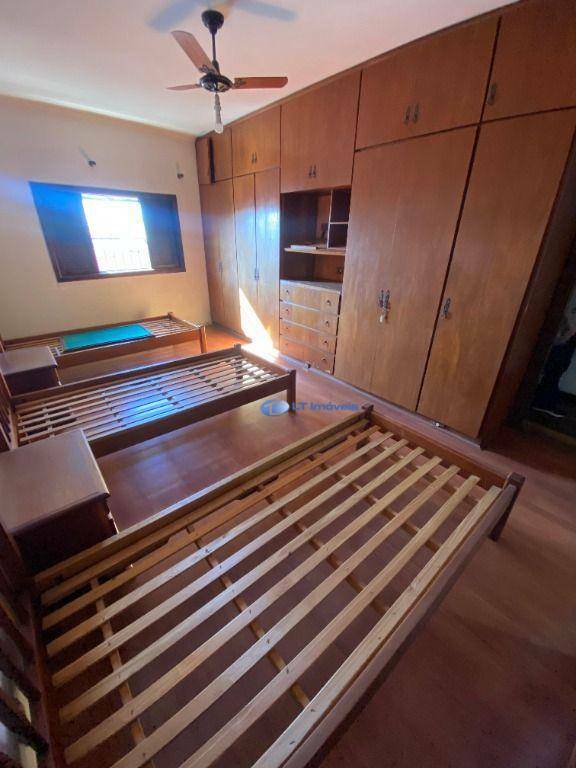 Casa para alugar com 3 quartos, 162m² - Foto 17
