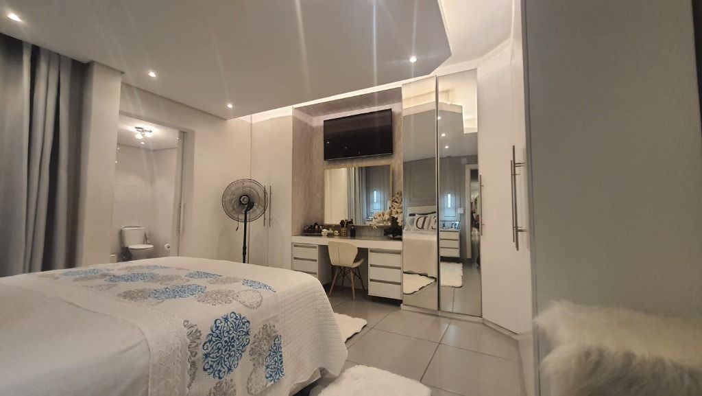 Casa à venda com 3 quartos, 186m² - Foto 8