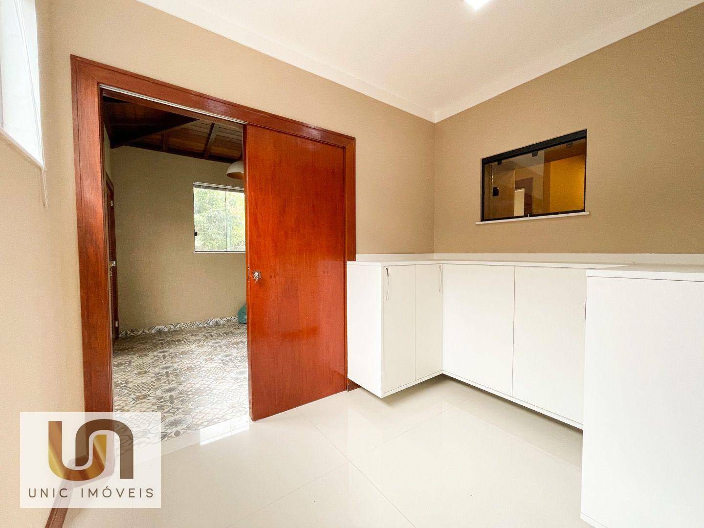 Casa de Condomínio à venda com 4 quartos, 390m² - Foto 15